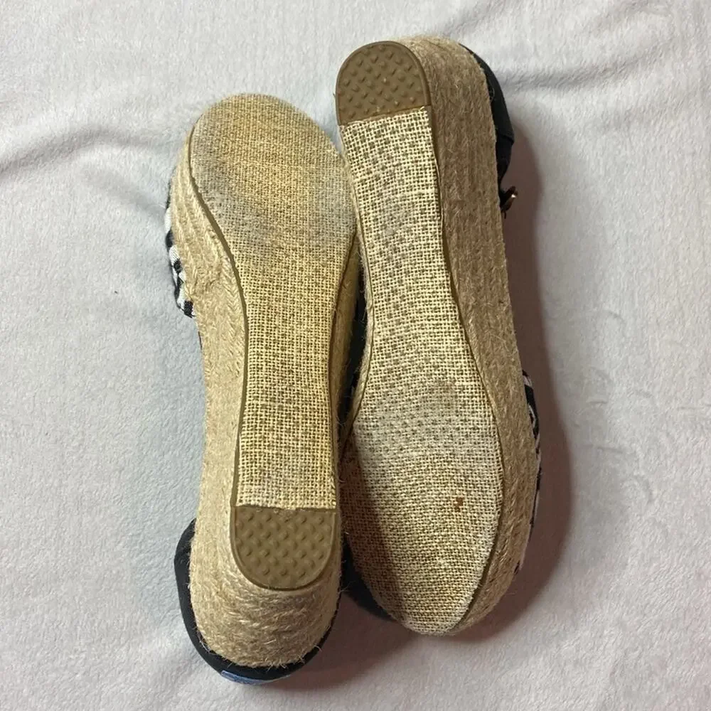Toms black and white aztec print wedged espadrilles size 9.5